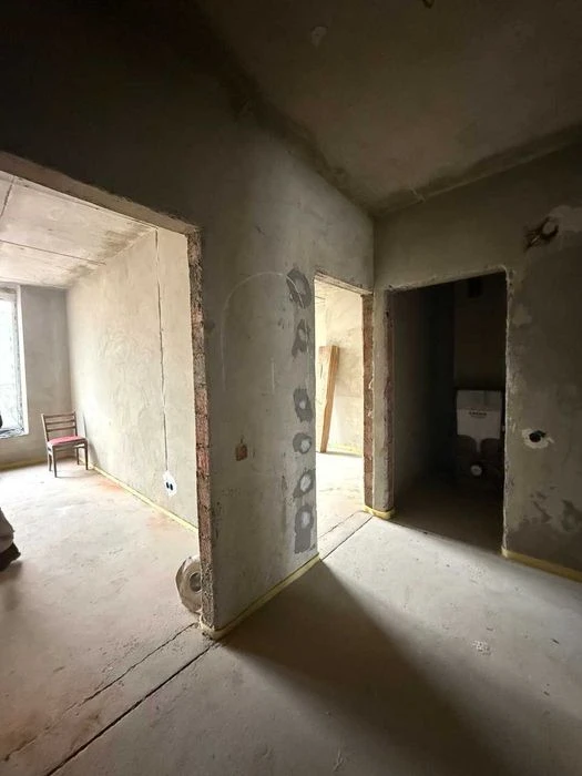 Продаж 2-кімнатної квартири на 2 поверсі в новобудові (Крома
