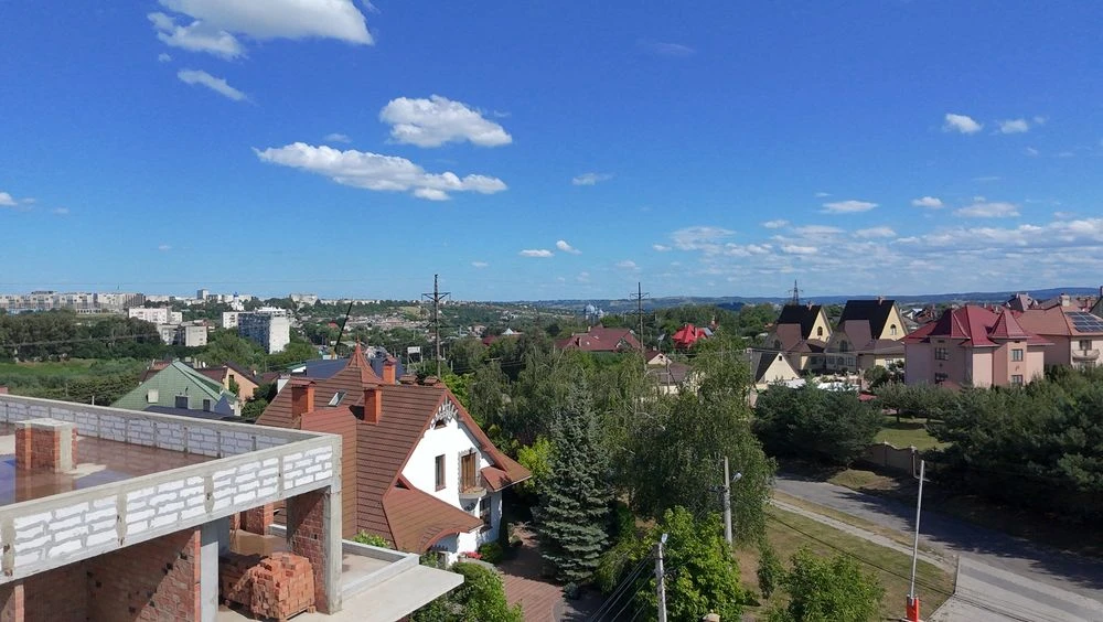Продається двокімнатна квартира ,дослідна станція.