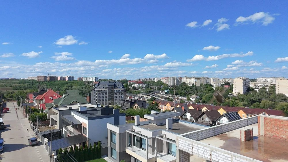 Продається двокімнатна квартира ,дослідна станція.