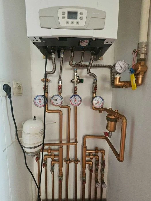 Продам в элитном доме большую квартиру - 4 комнаты. Проулок