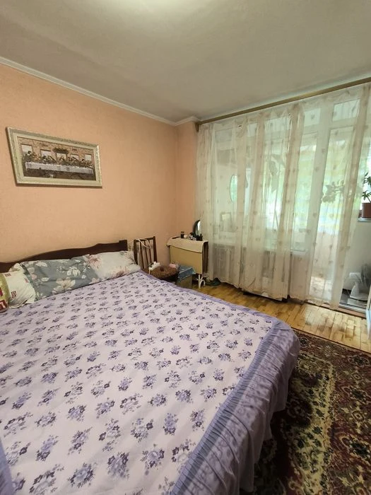 Продаж 2-кімнатної квартири по вул. Героїв Майдану