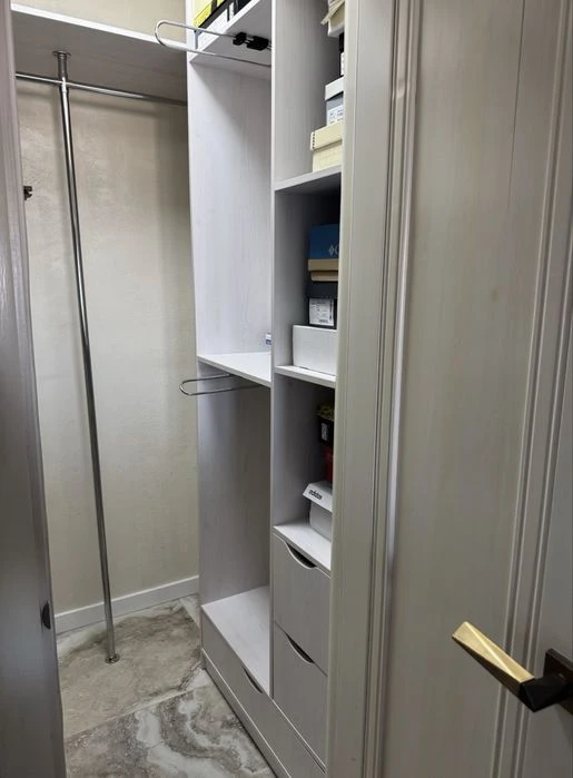Продам 2 кімнатну новобудову , район парку