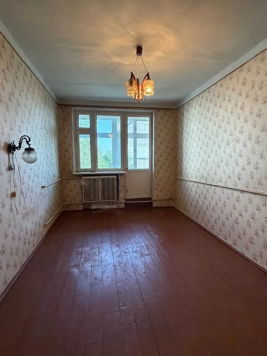Продаж! 4-кімн. чешка з індивідуальним опаленням