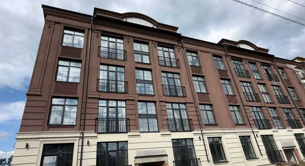 Продаж 2 к.кв. на 62 м2 на 1-3 поверсі