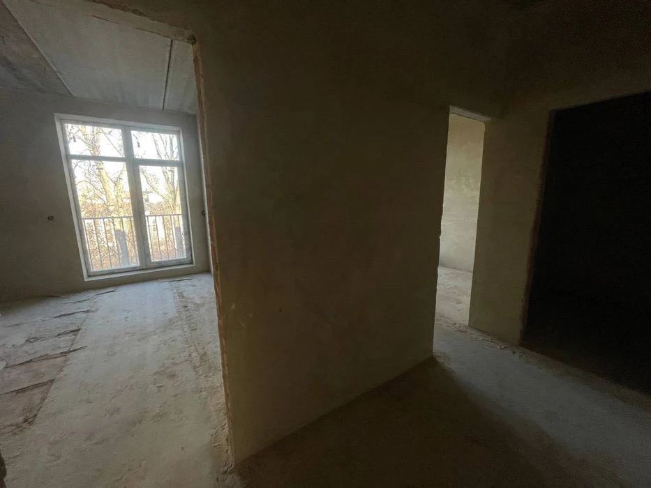 Продам квартиру [45 м2 ] з просторою кухнею на 2 поверсі