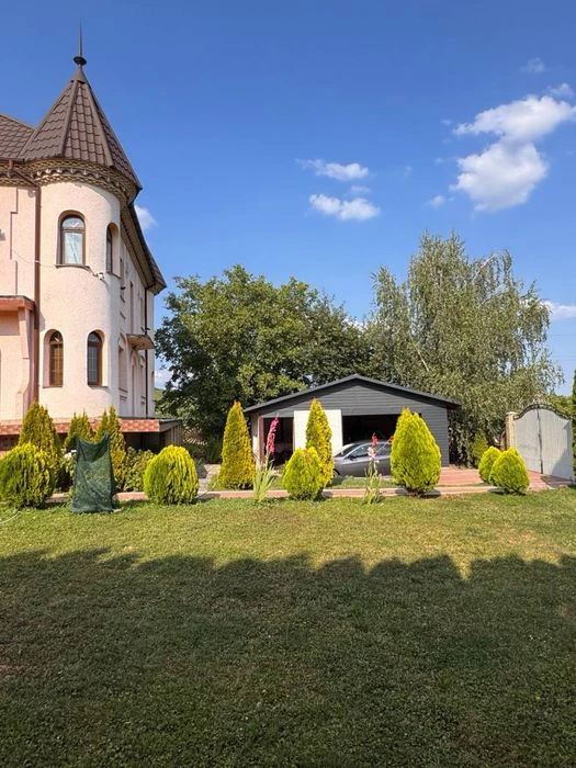 Продаж! Затишний будинок з чистим повітрям