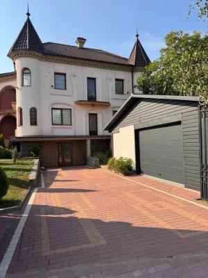 Продаж! Затишний будинок з чистим повітрям