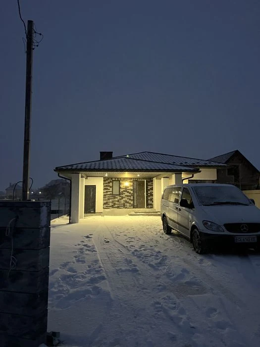 Продам будинок м Черновци 120 кв