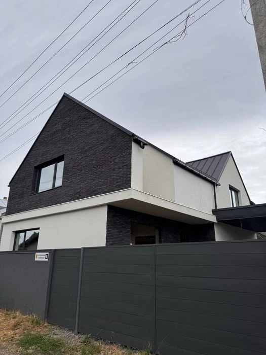 Рідкісна вигідна пропозиція! Окремий будинок з ділянкою 4 со