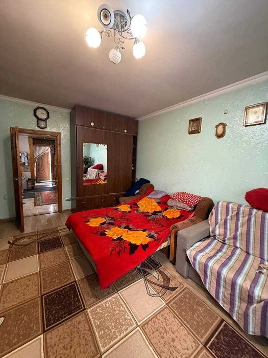 Продається частина будиночку по вулиці Прутській. Можливо по