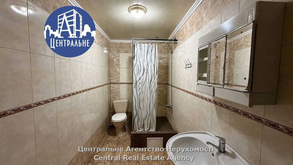 Продається частина будинку в історичній частині міста