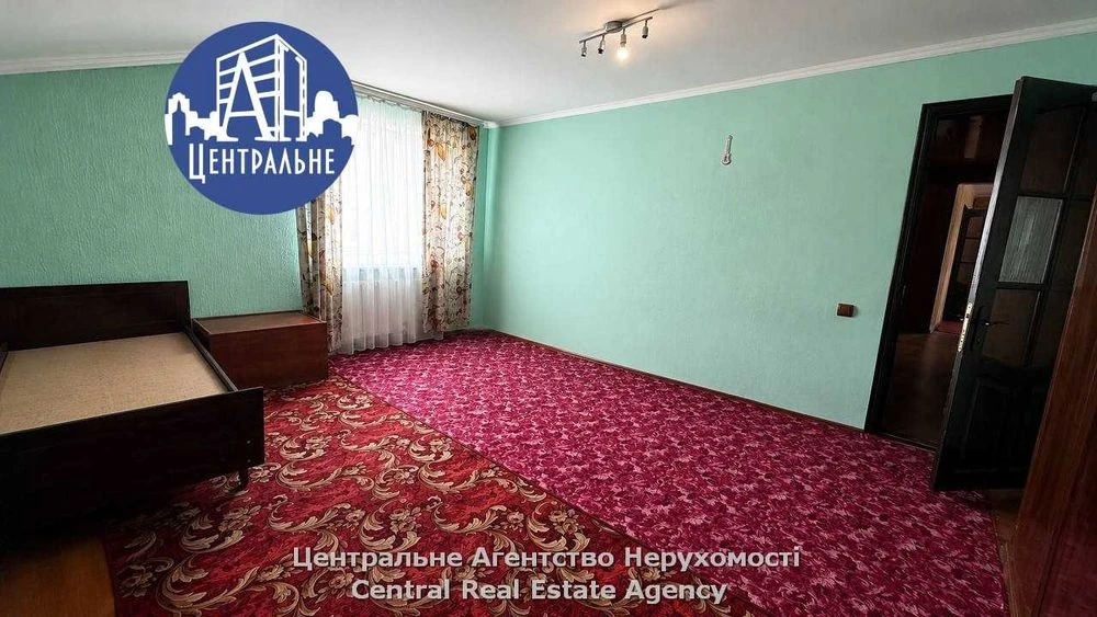 Продається частина будинку в історичній частині міста