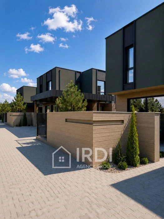 Продаж будинків в закритому комплексі район Приміських
