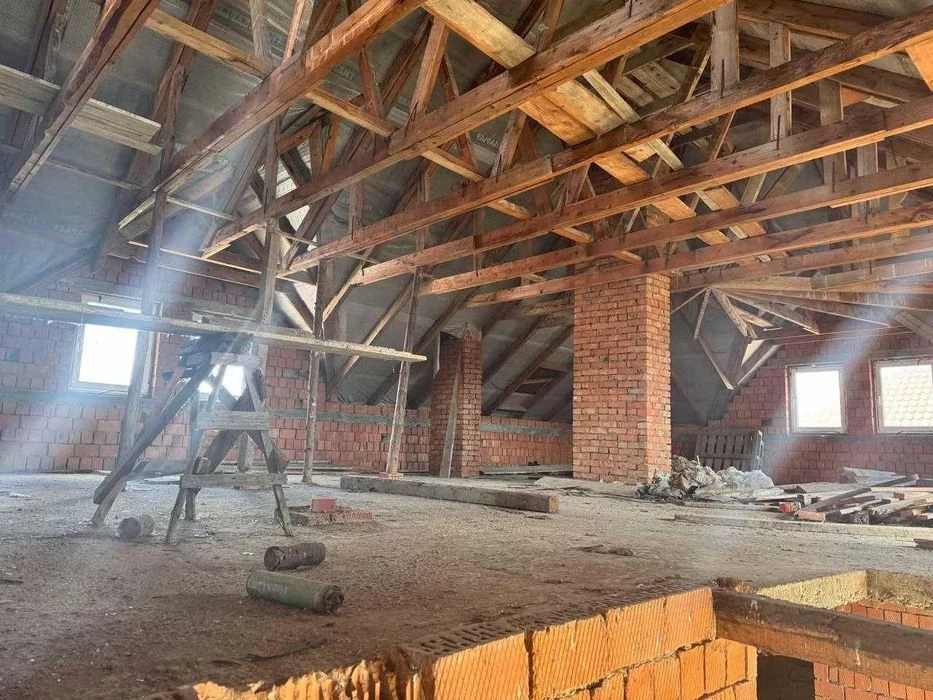 Будинок 2-пов. з мансардою, 400 м.кв., Новий Киселів
