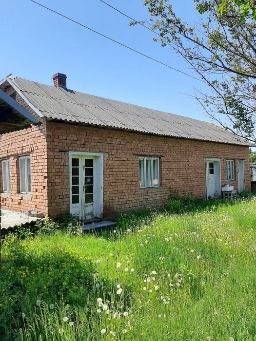 Будинок поблизу м.Чернівці, 250 метрів до р.Прут 21 сот, 35