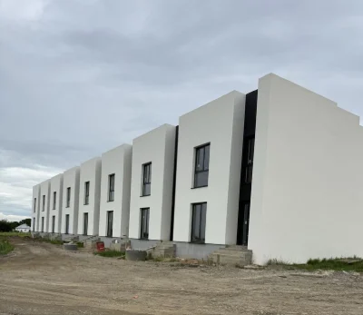 Продаж зданих в експлуатацію газифікованих таунів  в затишні
