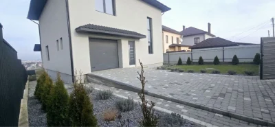 Продаж будинку з ремонтом 220м2, 6,5соток м. Чернівці