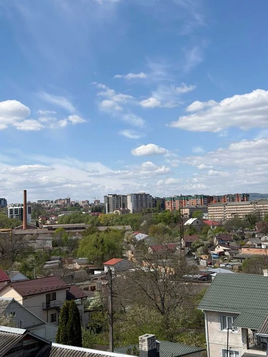 Продаж будинку з міськими комунікаціями