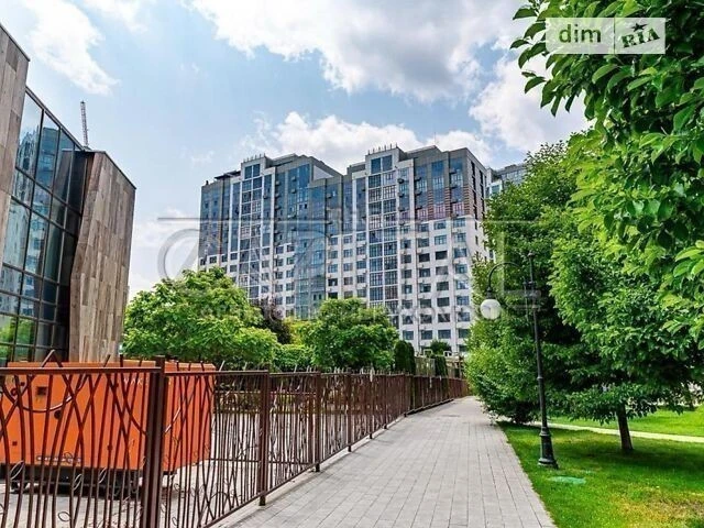 Продаж 7к квартири 303 кв. м на вул. Андрія Верхогляда 7 ЧЕР