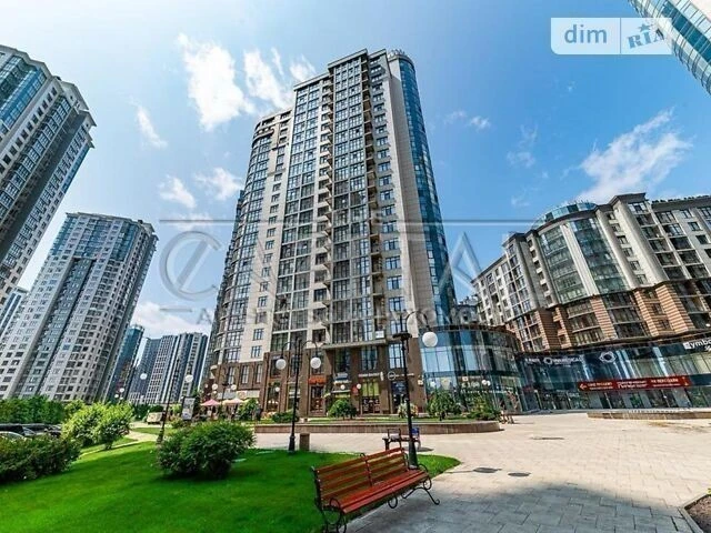 Продаж 7к квартири 303 кв. м на вул. Андрія Верхогляда 7 ЧЕР