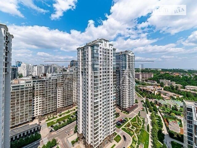 Продаж 7к квартири 303 кв. м на вул. Андрія Верхогляда 7 ЧЕР