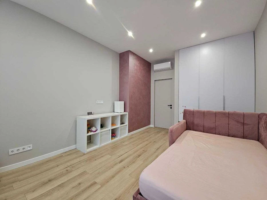 Продам 4к квартиру в ЖК Панорама