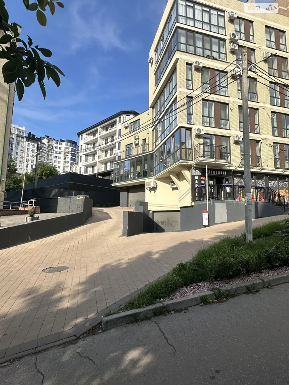 Продаж Підземний паркінг Героїв Майдану