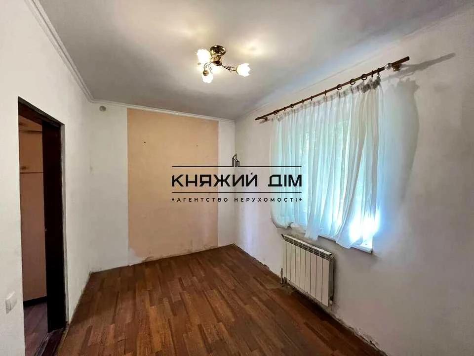 Будинок. Київ, Лугова вул.