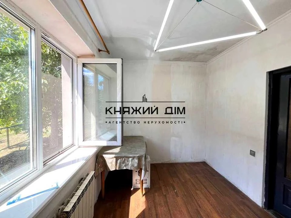 Будинок. Київ, Лугова вул.
