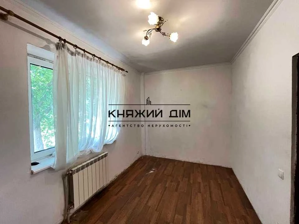 Будинок. Київ, Лугова вул.