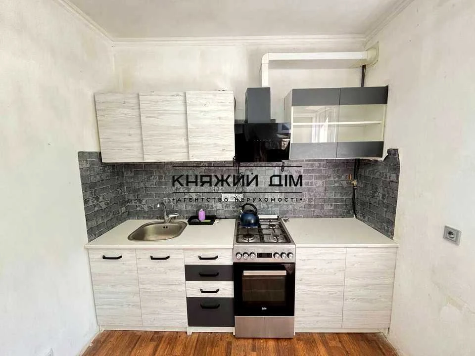 Будинок. Київ, Лугова вул.