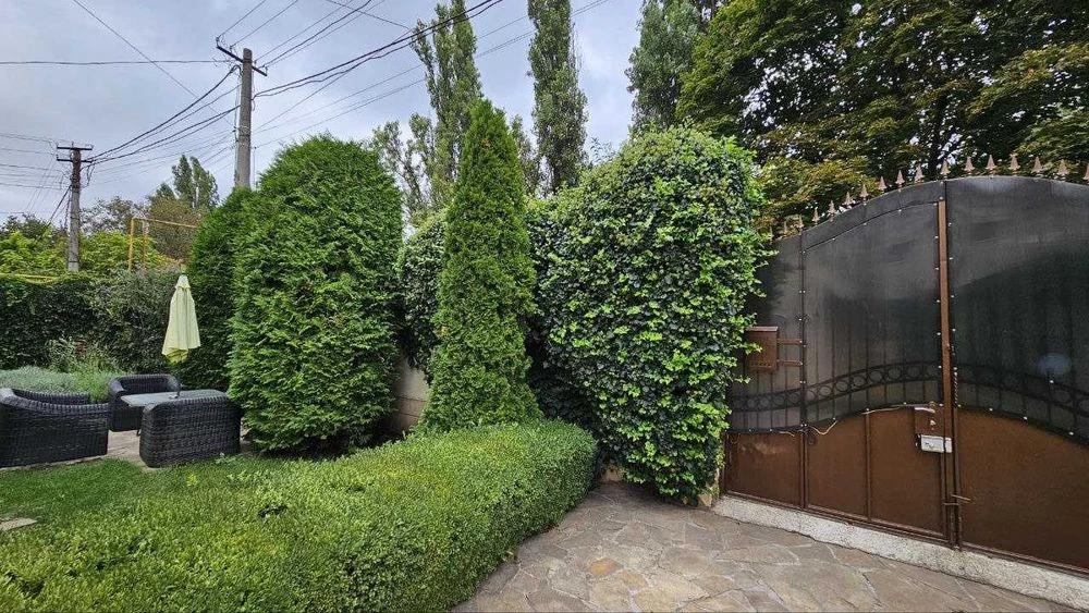 Продам капитальный дом 250 м на Даче Ковалевского.