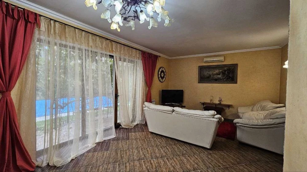 Продам капитальный дом 250 м на Даче Ковалевского.