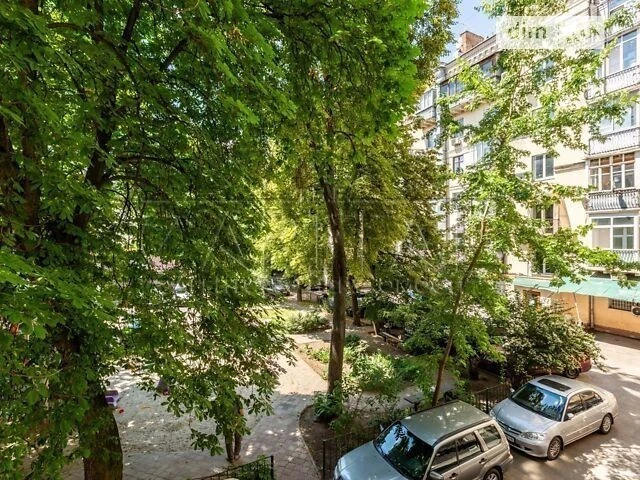 Довготривала оренда 2к квартири на вул. Шовковична 13/2 • ID