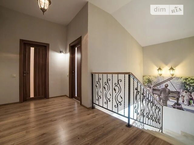 Довготривала оренда 3к квартири на вул. Дегтярна 11 • ID 343