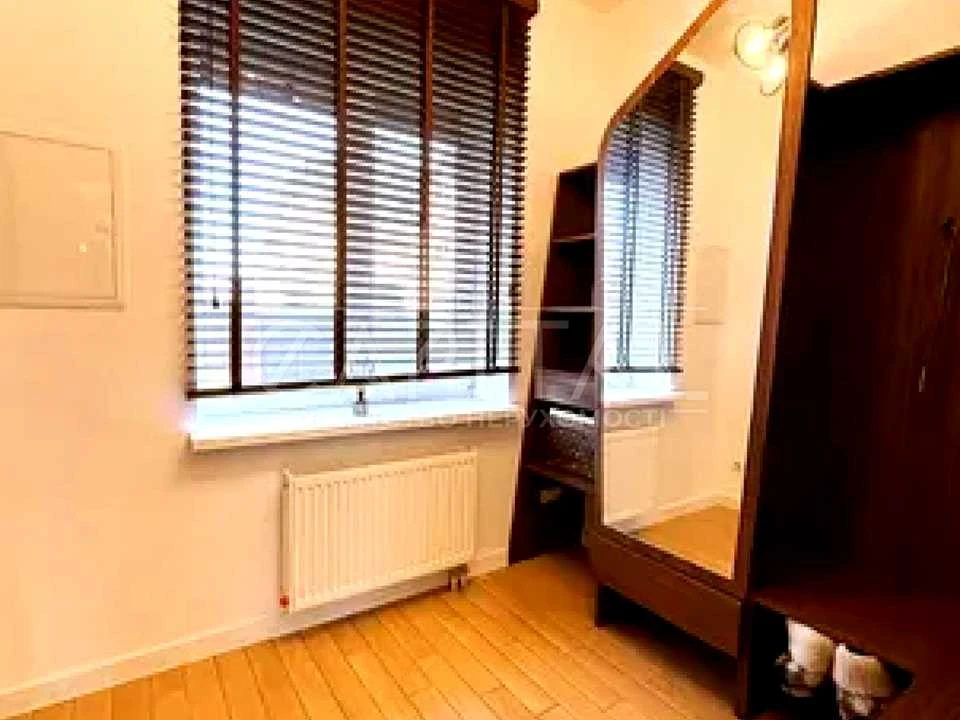 Будинок. Київ, Батуринський пров.
