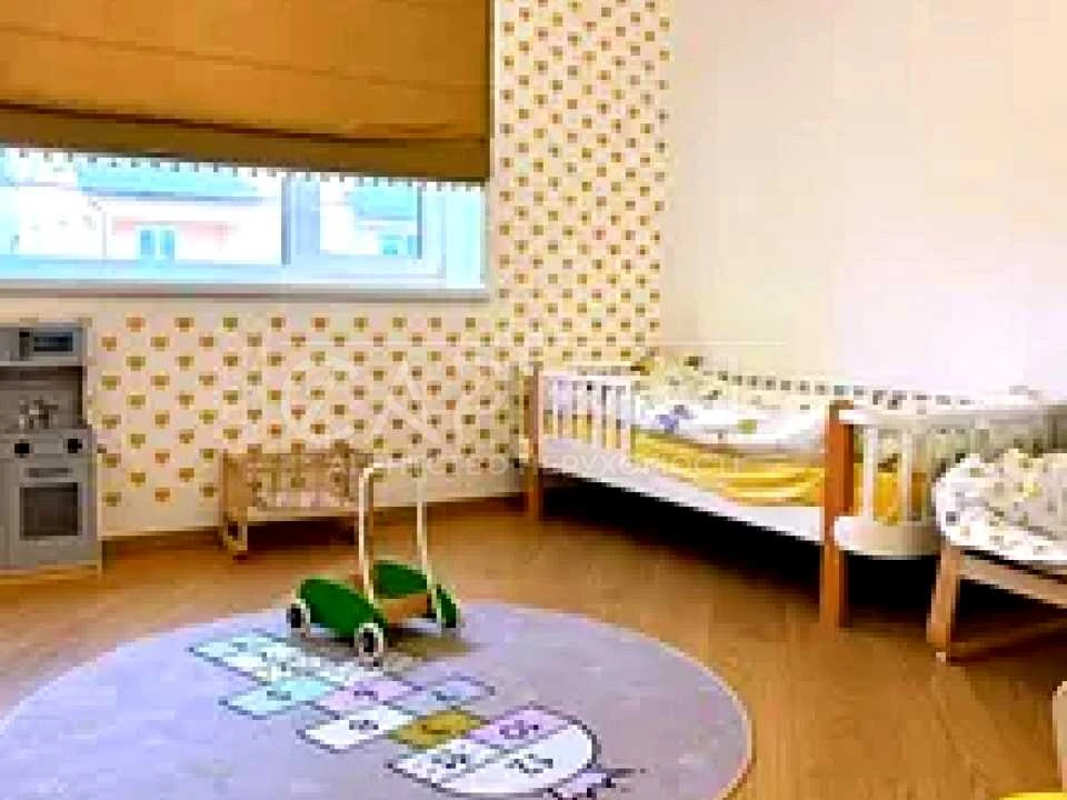 Будинок. Київ, Батуринський пров.