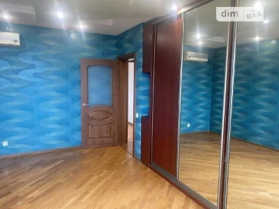 Довготривала оренда 3к квартири на вул. Степана Руданського