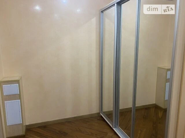 Довготривала оренда 3к квартири на вул. Степана Руданського