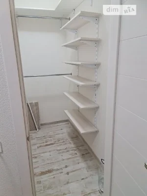 Довготривала оренда 1к квартири на просп. Берестейський 5В •