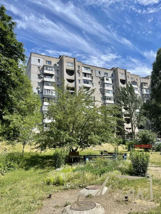 Продажа 3 комн.квартиры, 2 этаж