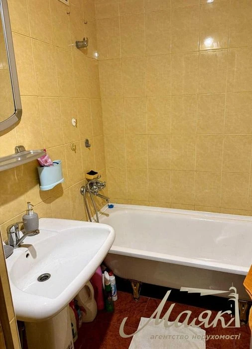 Продажа 3 комн.квартиры, 2 этаж