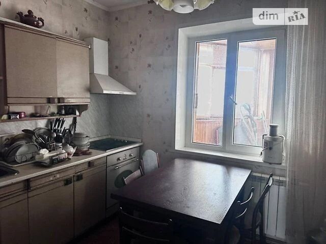 Довготривала оренда 3к квартири на вул. Ревуцького 11В • ID
