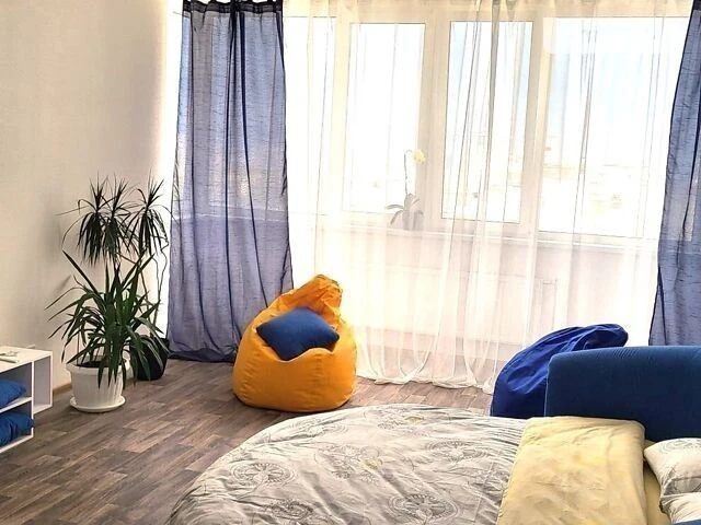 Довготривала оренда 3к квартири на просп. Валерія Лобановськ