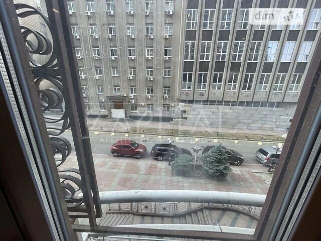 Довготривала оренда 3к квартири на вул. Паторжинського 14 •