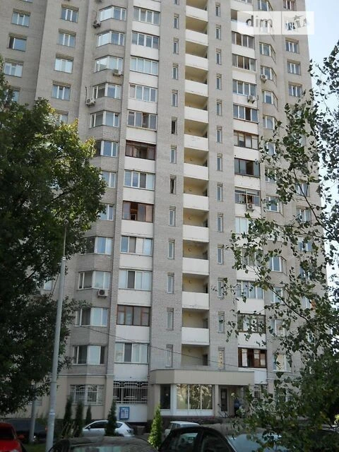 Довготривала оренда 4к квартири на вул. Академіка Єфремова 1