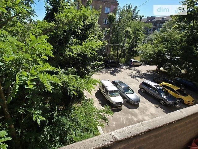 Довготривала оренда 2к квартири на вул. Володимира Сальськог