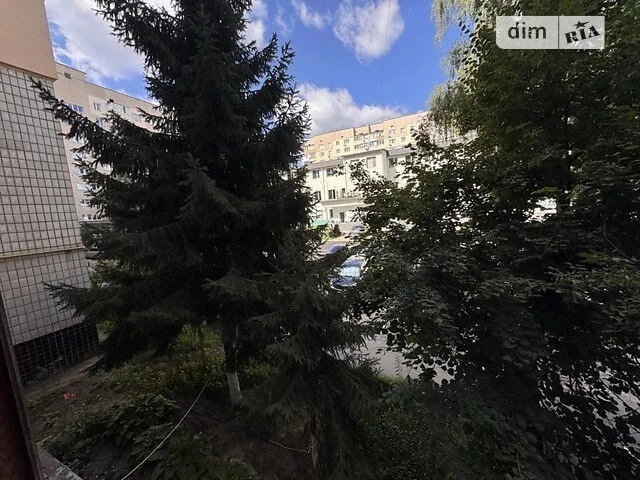Довготривала оренда 1к квартири на вул. Довнар-Запольського