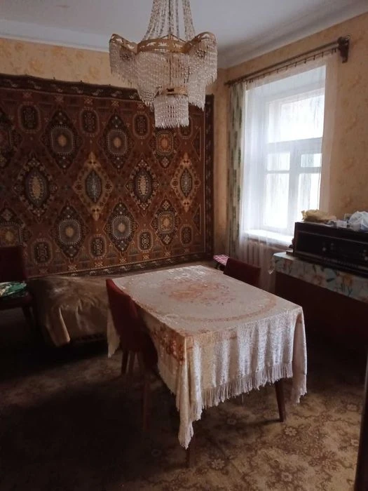 Дом в районе набережной (часть дома)