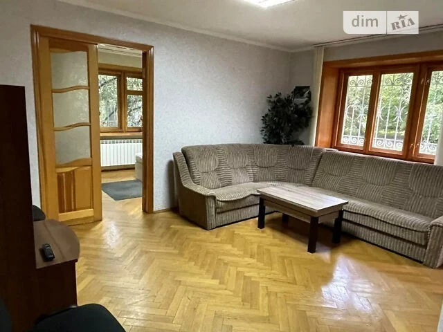 Довготривала оренда 2к квартири на вул. Івана Мазепи 4А • ID